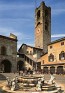 Piazza Vecchia - Fountain By Contarini Bergamo Italy  CIP Bergamo 95. Subida por DaVinci